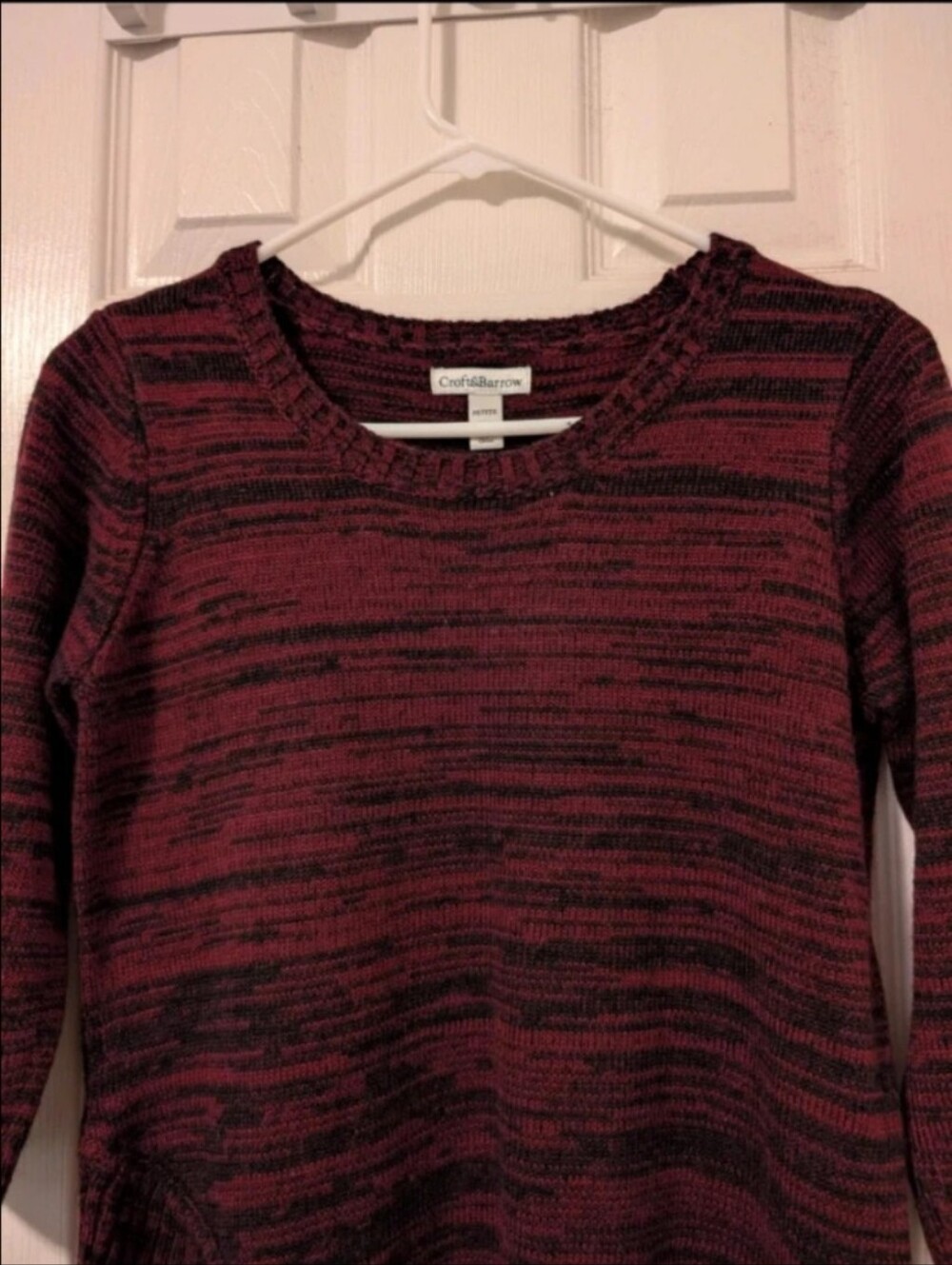 Croft & Barrow Women's Petite Small Burgundy Black Asymmetrical Knit Sweater - Picture 4 of 7